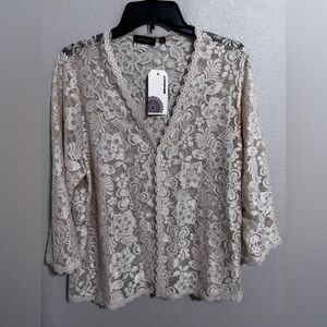 Benancy lace 3/4 sleeve cardigan with front hook closure NWT